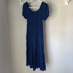 Beautiful blue dress!